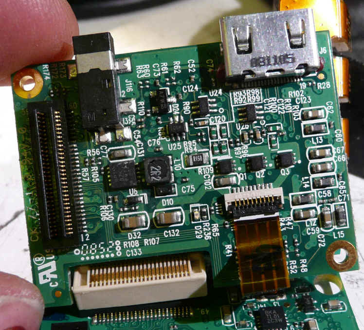 wpe2E2.jpg (247459 bytes)