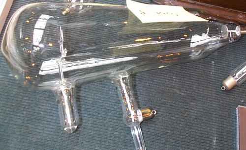 replica1.jpg (20372 bytes)