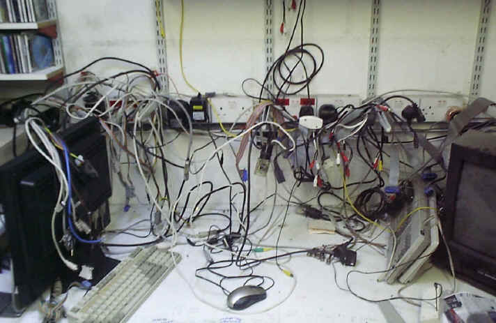 wpe1.jpg (109402 bytes)