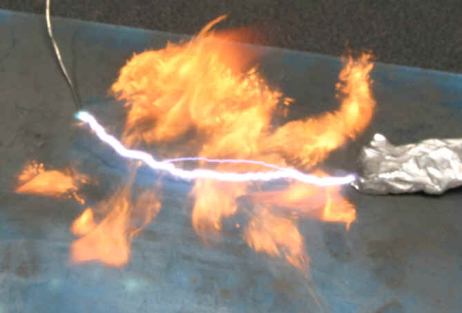 wpe33.jpg (266319 bytes)