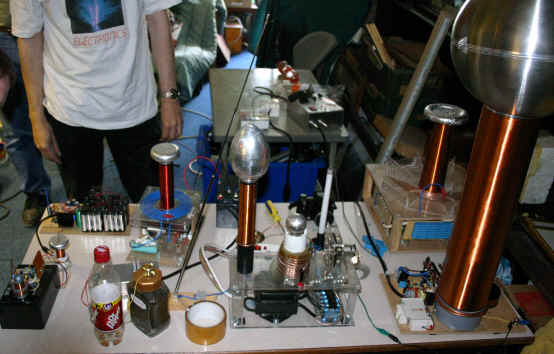 wpe46.jpg (492390 bytes)