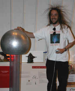 wpe4D.jpg (183456 bytes)